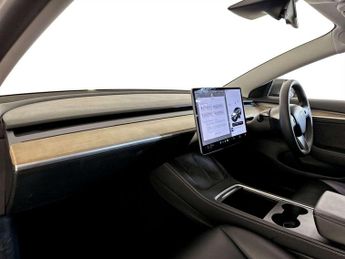 Tesla Model 3 Standard Range Plus Saloon 4dr Electric Auto RWD (241 bhp)