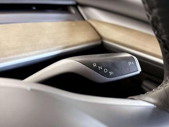 Tesla Model 3 Standard Range Plus Saloon 4dr Electric Auto RWD (241 bhp)