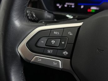 Volkswagen T-Cross 1.0 TSI SE DSG Euro 6 (s/s) 5dr