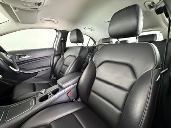 Mercedes-Benz A Class 1.5 A180d Sport (Premium) 7G-DCT Euro 6 (s/s) 5dr