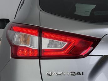 Nissan Qashqai 1.6 dCi N-Connecta XTRON 2WD Euro 6 (s/s) 5dr