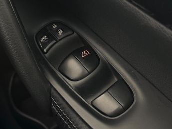 Nissan Qashqai 1.6 dCi N-Connecta XTRON 2WD Euro 6 (s/s) 5dr