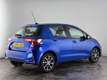 Toyota Yaris 1.5 VVT-h Icon Tech E-CVT Euro 6 (s/s) 5dr