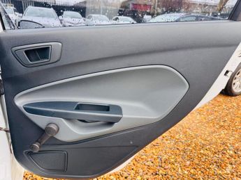 Ford Fiesta 1.25 Zetec 5dr