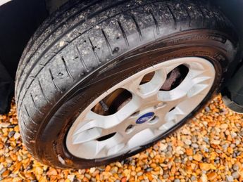 Ford Fiesta 1.25 Zetec 5dr