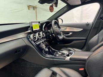 Mercedes-Benz C Class 2.1 C220d AMG Line (Premium) Saloon 4dr Diesel G-Tronic+ Euro 6 