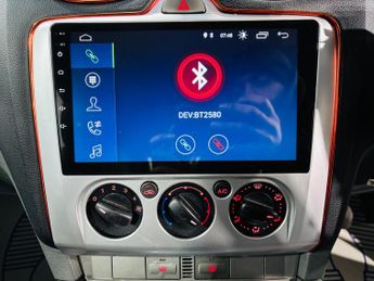 Ford Focus 1.6 Zetec 5dr