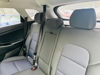 Hyundai TUCSON 1.7 CRDi Blue Drive SE DCT Euro 6 (s/s) 5dr