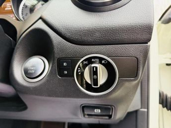 Mercedes-Benz GLA 2.0 GLA250 AMG Line (Premium) SUV 5dr Petrol 7G-DCT 4MATIC Euro 