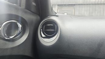 Nissan Juke 1.6 Tekna XTRON Euro 6 5dr