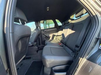 Audi Q3 2.0 TDI 35 S line S Tronic Euro 6 (s/s) 5dr