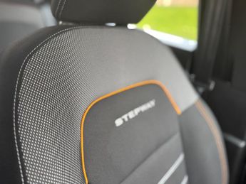 Dacia Sandero Stepway 1.0 TCe Prestige CVT Euro 6 (s/s) 5dr