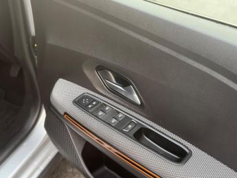 Dacia Sandero Stepway 1.0 TCe Prestige CVT Euro 6 (s/s) 5dr