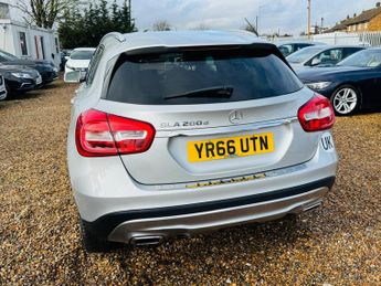 Mercedes-Benz GLA 2.1 GLA200d Sport 7G-DCT Euro 6 (s/s) 5dr