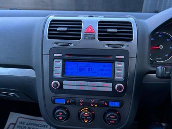 Volkswagen Golf 2.0 TDI Sport DSG 5dr