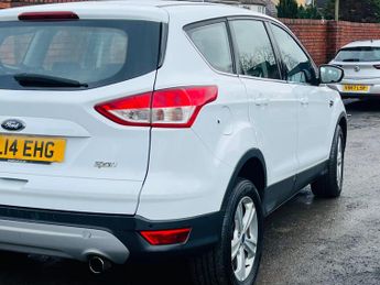 Ford Kuga 2.0 TDCi Zetec Powershift AWD Euro 5 5dr