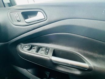 Ford Kuga 2.0 TDCi Zetec Powershift AWD Euro 5 5dr