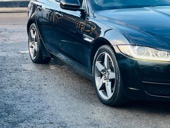 Jaguar XE 2.0d Portfolio Auto Euro 6 (s/s) 4dr