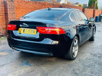 Jaguar XE 2.0d Portfolio Auto Euro 6 (s/s) 4dr