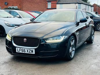 Jaguar XE 2.0d Portfolio Auto Euro 6 (s/s) 4dr