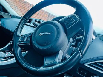 Jaguar XE 2.0d Portfolio Auto Euro 6 (s/s) 4dr