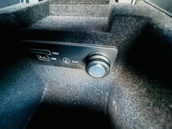 Jaguar XE 2.0d Portfolio Auto Euro 6 (s/s) 4dr