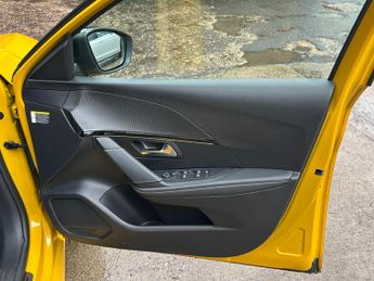 Peugeot E-208 50kWh GT Line Auto 5dr