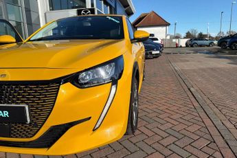 Peugeot E-208 50kWh Allure Premium Hatchback 5dr Electric Auto (136 ps)