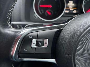 Volkswagen Scirocco 2.0 TDI R-Line DSG Euro 6 (s/s) 3dr