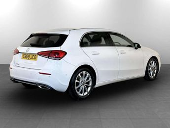 Mercedes-Benz A Class 1.5 A180d Sport (Executive) Hatchback 5dr Diesel 7G-DCT Euro 6 (