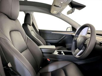 Tesla Model Y SUV 5dr Electric Auto RWD (346 ps)