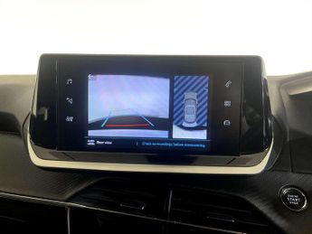 Peugeot E-2008 50kWh Allure Premium SUV 5dr Electric Auto (136 ps)