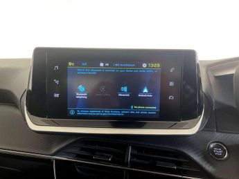 Peugeot E-2008 50kWh Allure Premium SUV 5dr Electric Auto (136 ps)