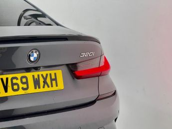 BMW 3 Series 2.0 320i M Sport Auto Euro 6 (s/s) 4dr
