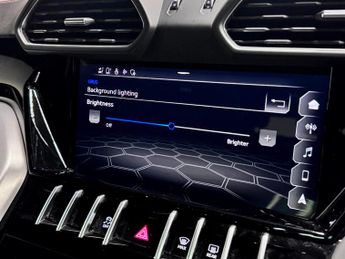 Lamborghini Urus 4.0 V8 BiTurbo SUV 5dr Petrol Auto 4WD Euro 6 (650 ps)