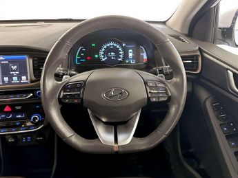 Hyundai IONIQ 28kWh Premium Hatchback 5dr Electric Auto (120 ps)