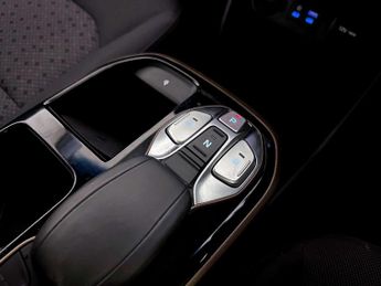 Hyundai IONIQ 28kWh Premium Hatchback 5dr Electric Auto (120 ps)