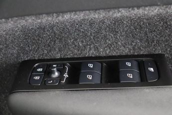 Volvo XC40 1.5h T5 Twin Engine Recharge 10.7kWh Inscription Pro Auto Euro 6