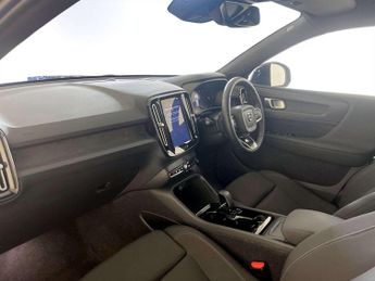 Volvo XC40 Recharge 69kWh Core SUV 5dr Electric Auto (231 ps)