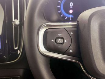 Volvo XC40 Recharge 69kWh Core SUV 5dr Electric Auto (231 ps)