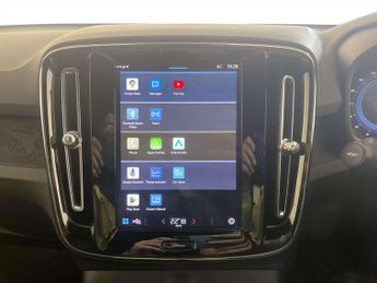 Volvo XC40 Recharge 69kWh Core SUV 5dr Electric Auto (231 ps)