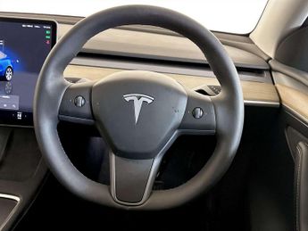 Tesla Model Y (Dual Motor) Long Range SUV 5dr Electric Auto 4WDE (384 bhp)