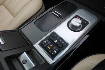 Land Rover Range Rover 4.4 TD V8 Vogue Auto 4WD Euro 5 5dr