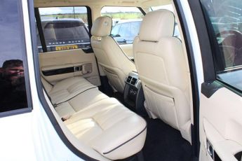 Land Rover Range Rover 4.4 TD V8 Vogue Auto 4WD Euro 5 5dr