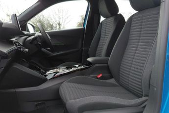 Peugeot E-2008 50kWh Active Auto 5dr (7kW Charger)