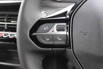 Peugeot E-2008 50kWh Active SUV 5dr Electric Auto (7kW Charger) (136 ps)