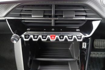 Peugeot E-2008 50kWh Active Auto 5dr (7kW Charger)