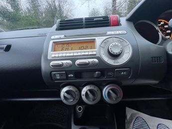 Honda Jazz 1.4 i-DSI SE CVT-7 5dr