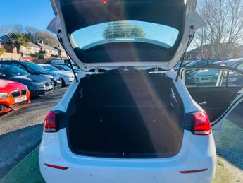 Mercedes-Benz A Class 1.5 A180d Sport (Executive) 7G-DCT Euro 6 (s/s) 5dr