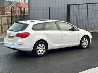 Vauxhall Astra 1.7 CDTi ecoFLEX ES Sports Tourer 5dr Diesel Manual Euro 5 (s/s)